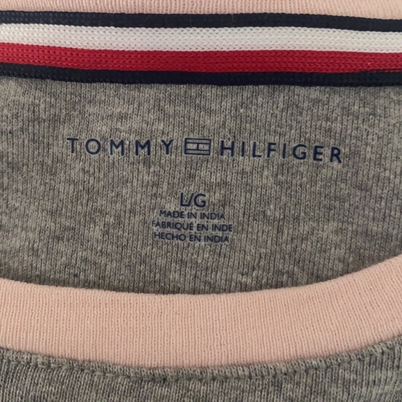 05:11 -  Tommy Hilfiger Cotton Stripe Cuff top - Picture 6 of 7